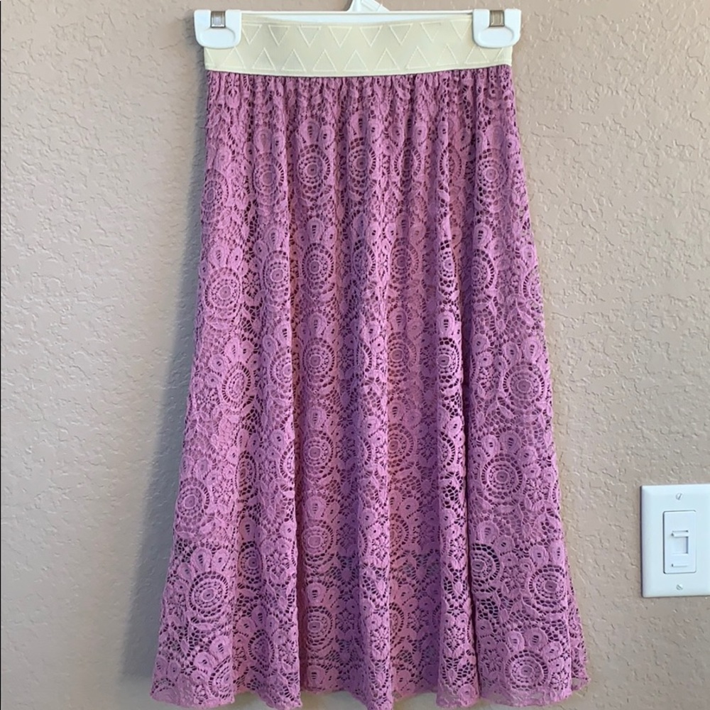Gorgeous Lace LuLaRoe Lola